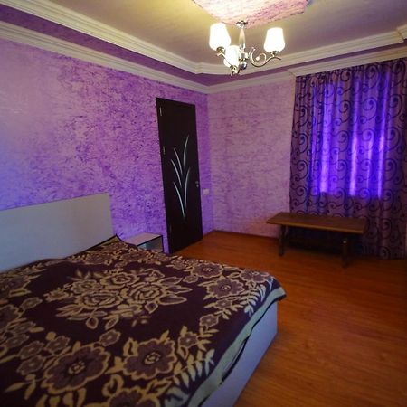 Hotel Oasis Gasamania Batumi Esterno foto